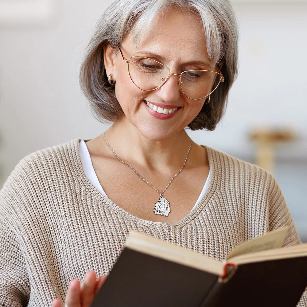 Maci Család – Gravírozott nyaklánc bocsokkal (3-8 névvel)