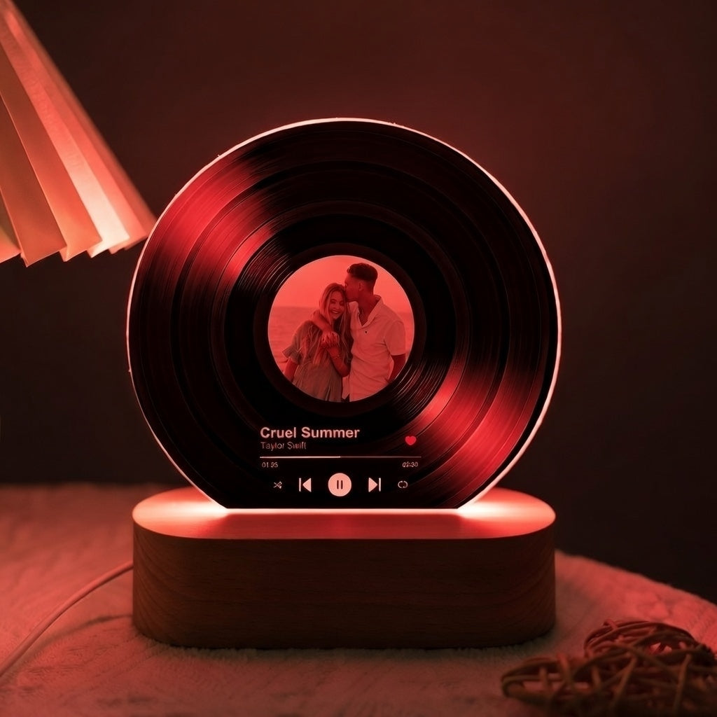 A Mi Dalunk Lámpa – Egyedi Bakelit Lemez