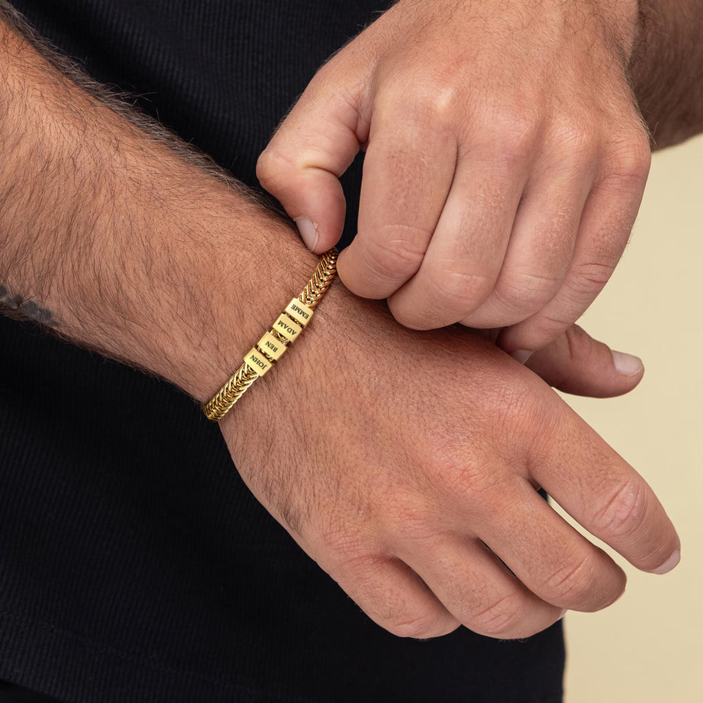 Családi Karkötő – Gravírozott Nevekkel