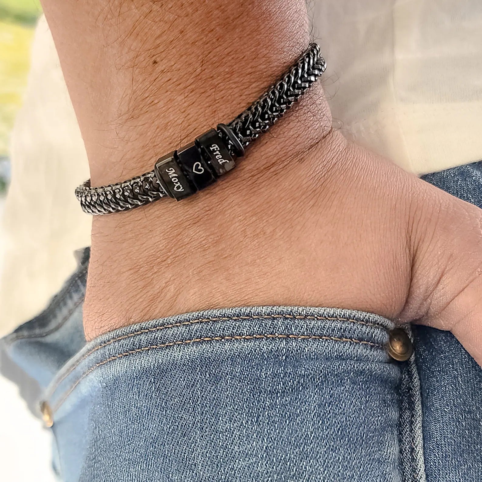 Családi Karkötő – Gravírozott Nevekkel