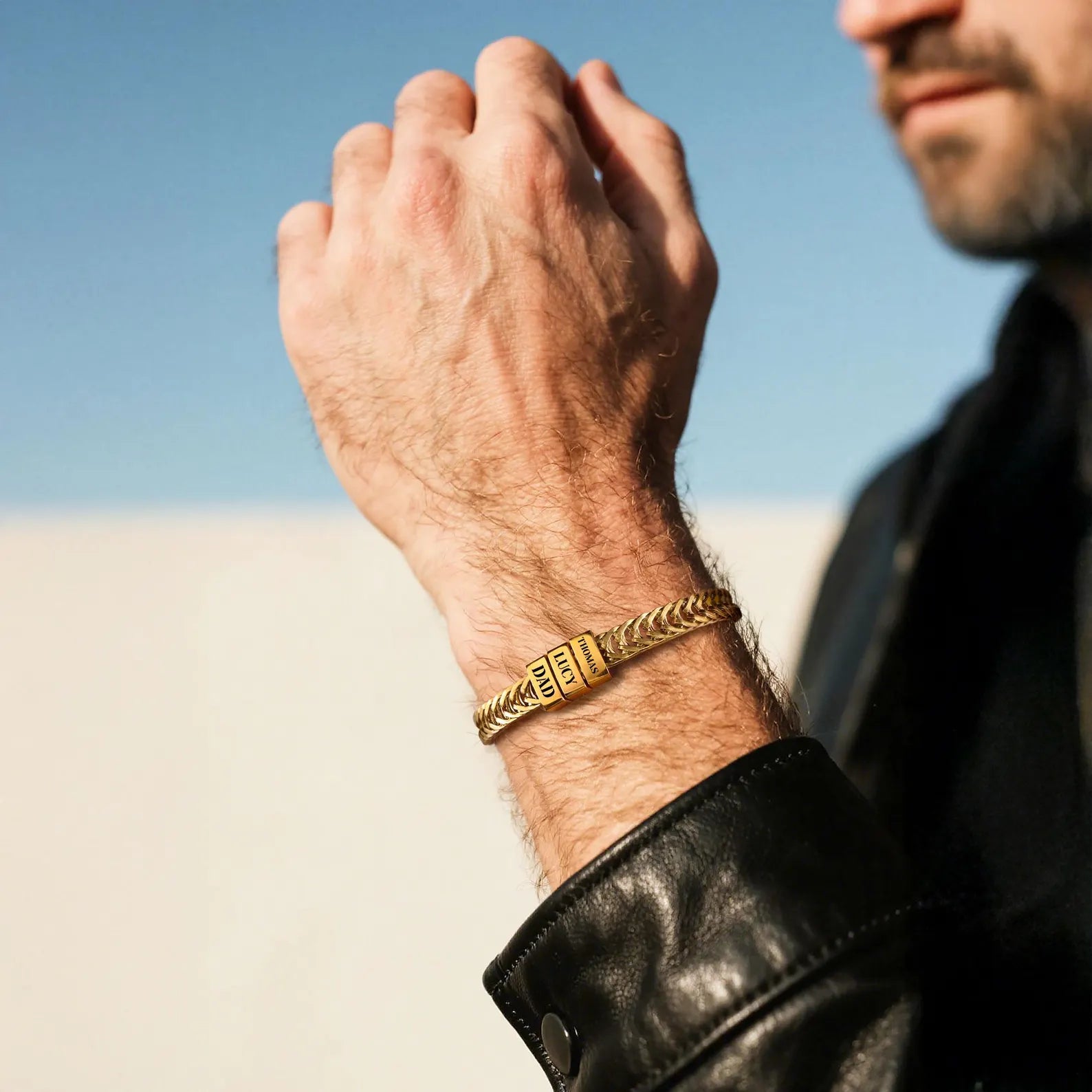 Családi Karkötő – Gravírozott Nevekkel