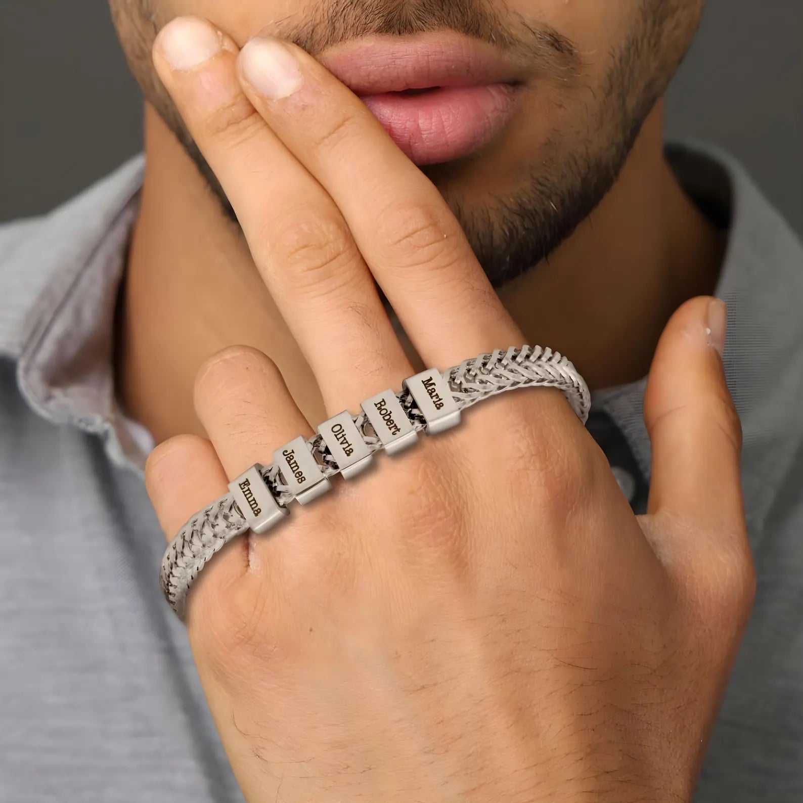 Családi Karkötő – Gravírozott Nevekkel