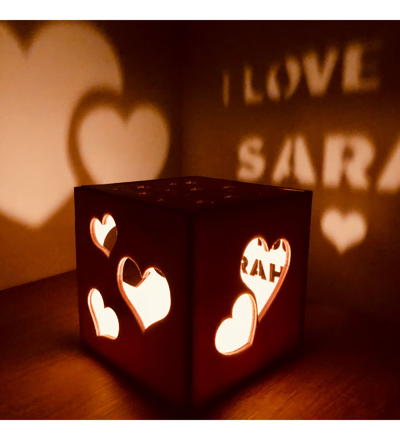 Titkos Üzenet Árnyékdoboz